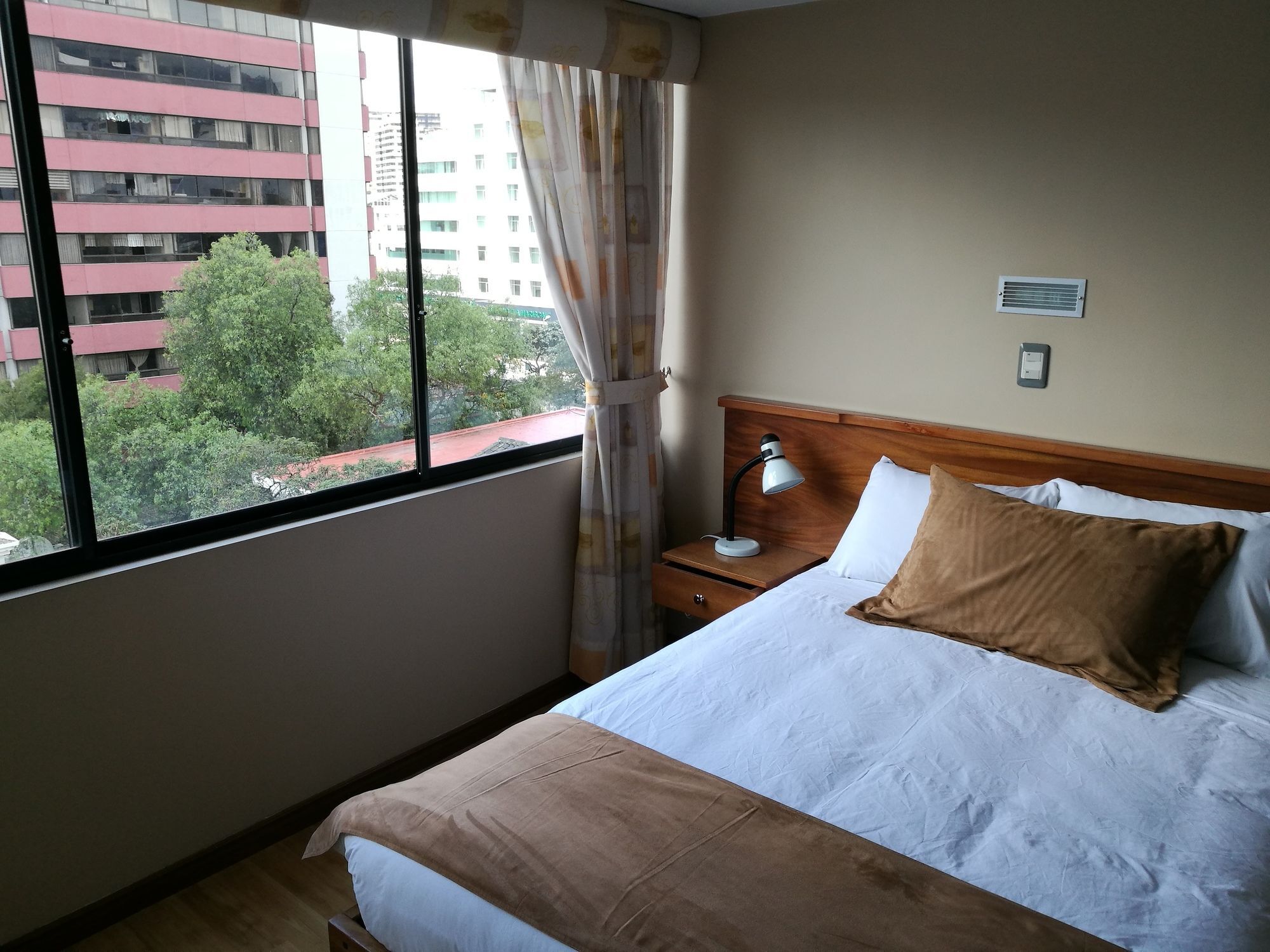 Hotel Carolina Montecarlo Quito Eksteriør billede